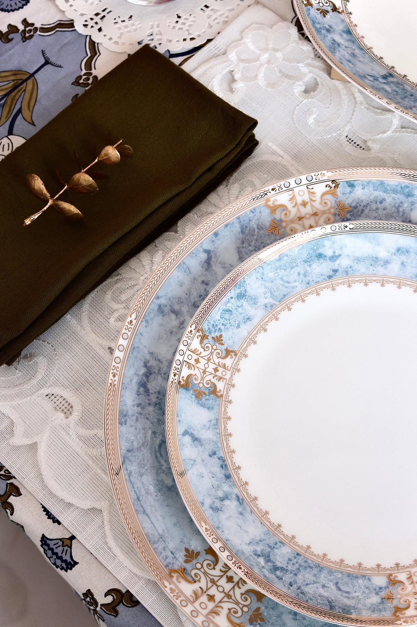 Majestique Blue 37 Pcs Dinner Set