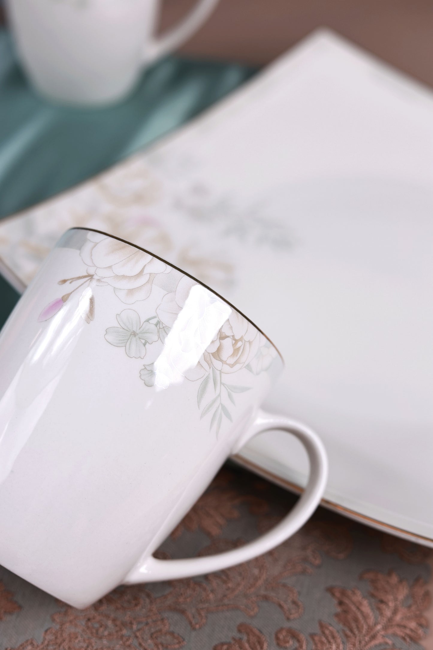 Sage Blume 6 Pcs Coffee & Platter Set (4 Mugs, 1 Square Platter, 1 Snack Platter)