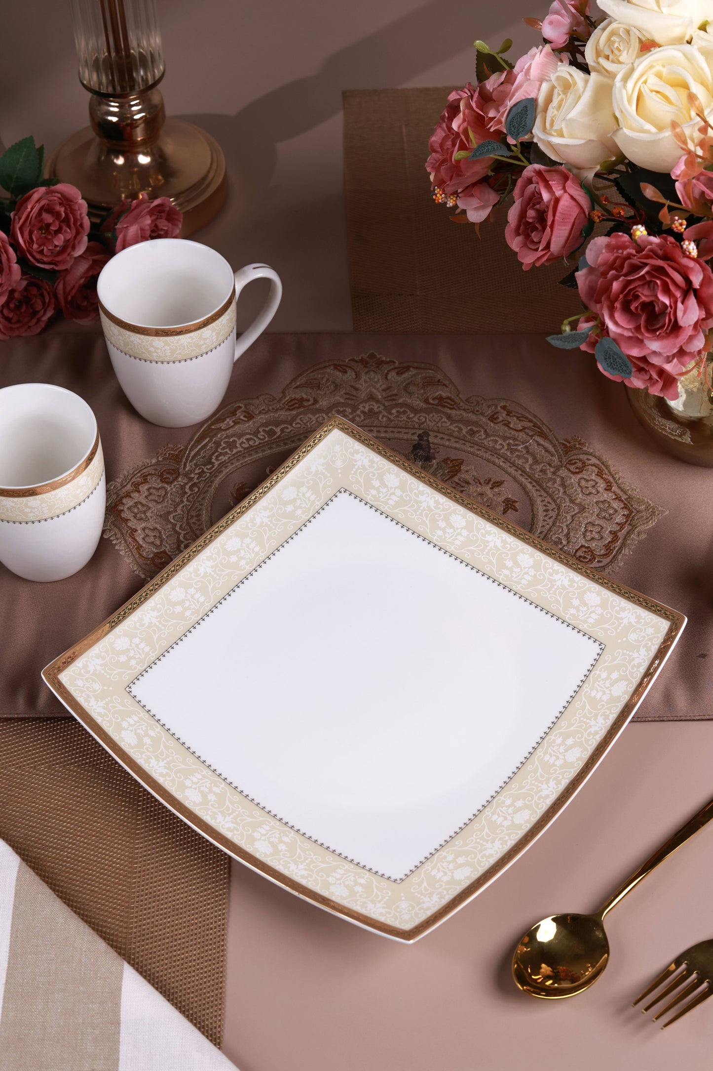 Creme Gold 6 Pcs Coffee & Platter Set (4 Mugs, 1 Square Platter, 1 Snack Platter)