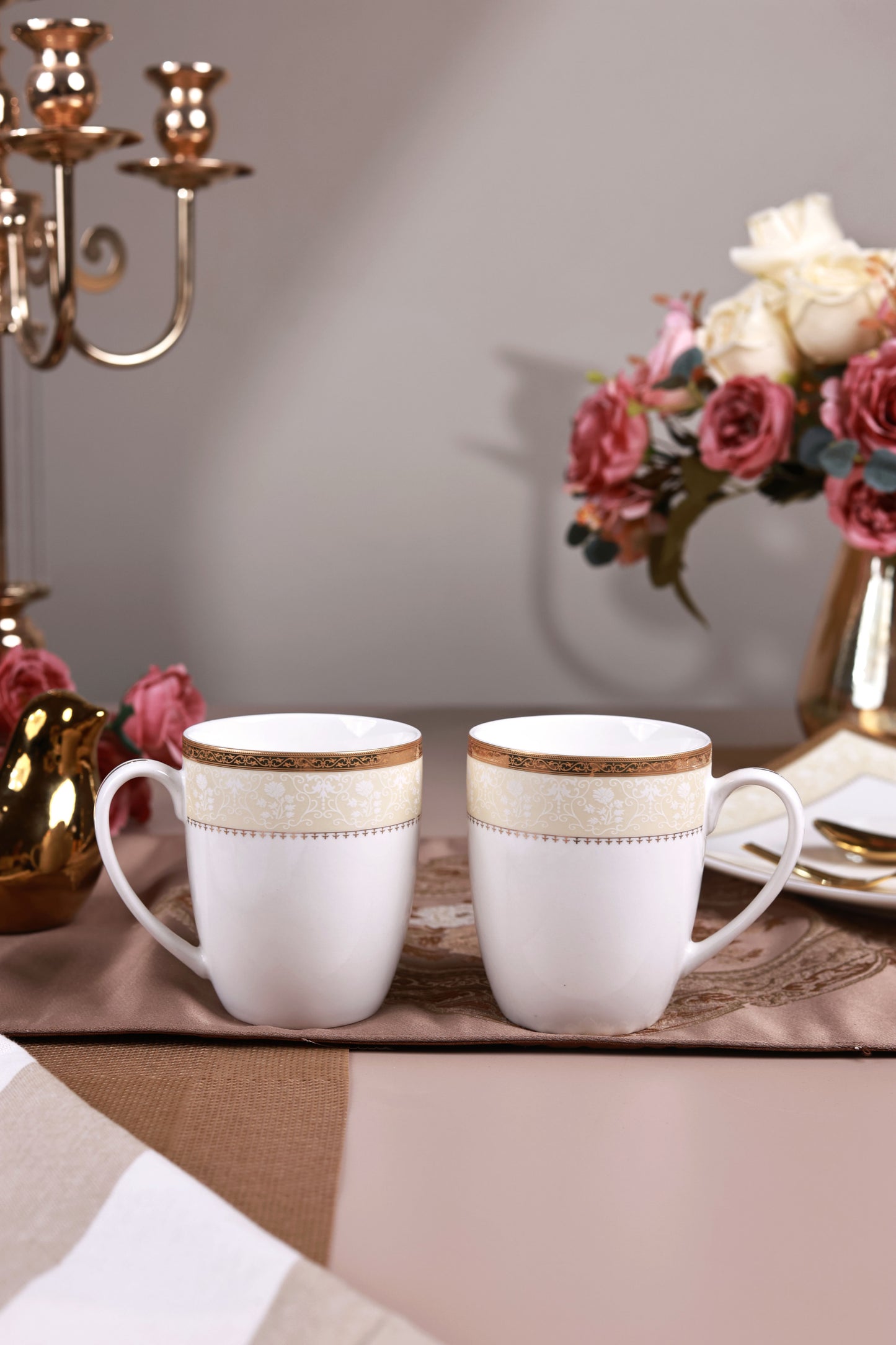 Creme Gold 6 Pcs Coffee & Platter Set (4 Mugs, 1 Square Platter, 1 Snack Platter)