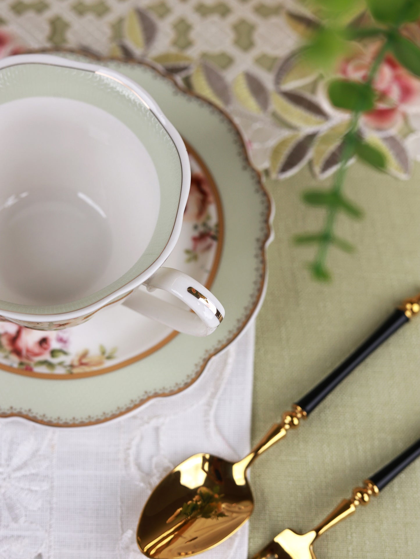 Pistachio Green Cup and Saucer Set (Vintage Collection, 6 Cups and 6 Saucers)
