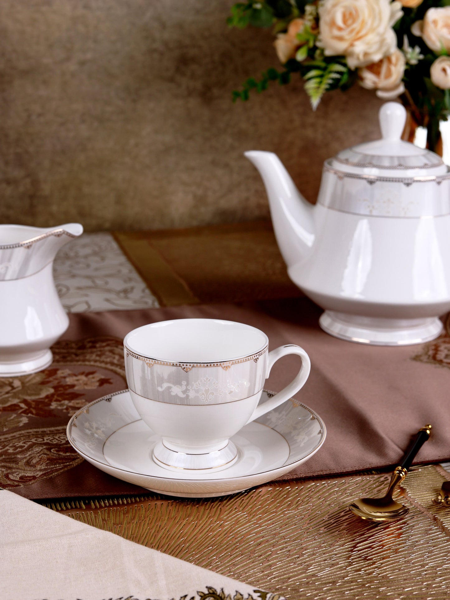 Parisian Gold 15 Pcs Tea Set