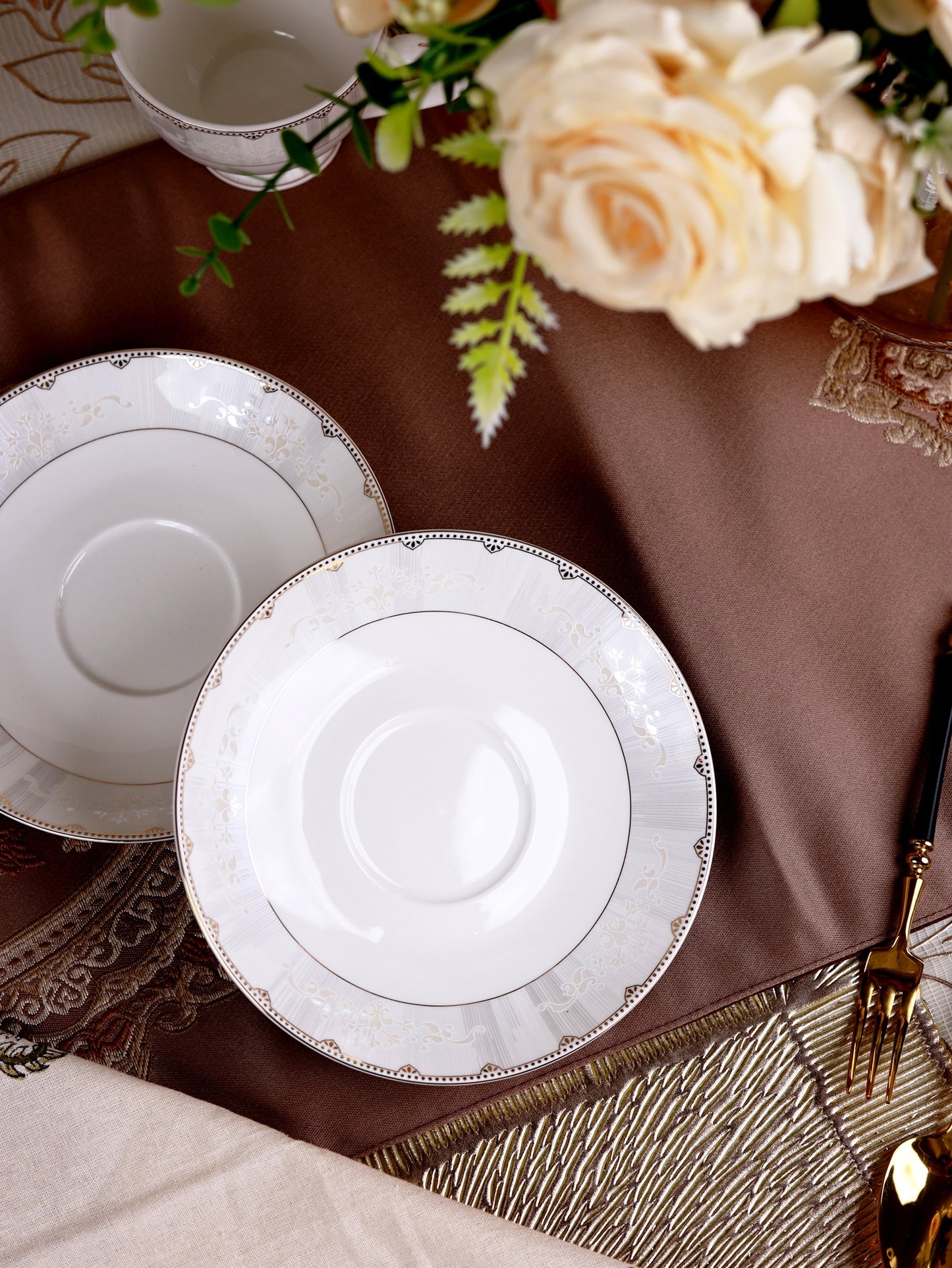 Parisian Gold 15 Pcs Tea Set