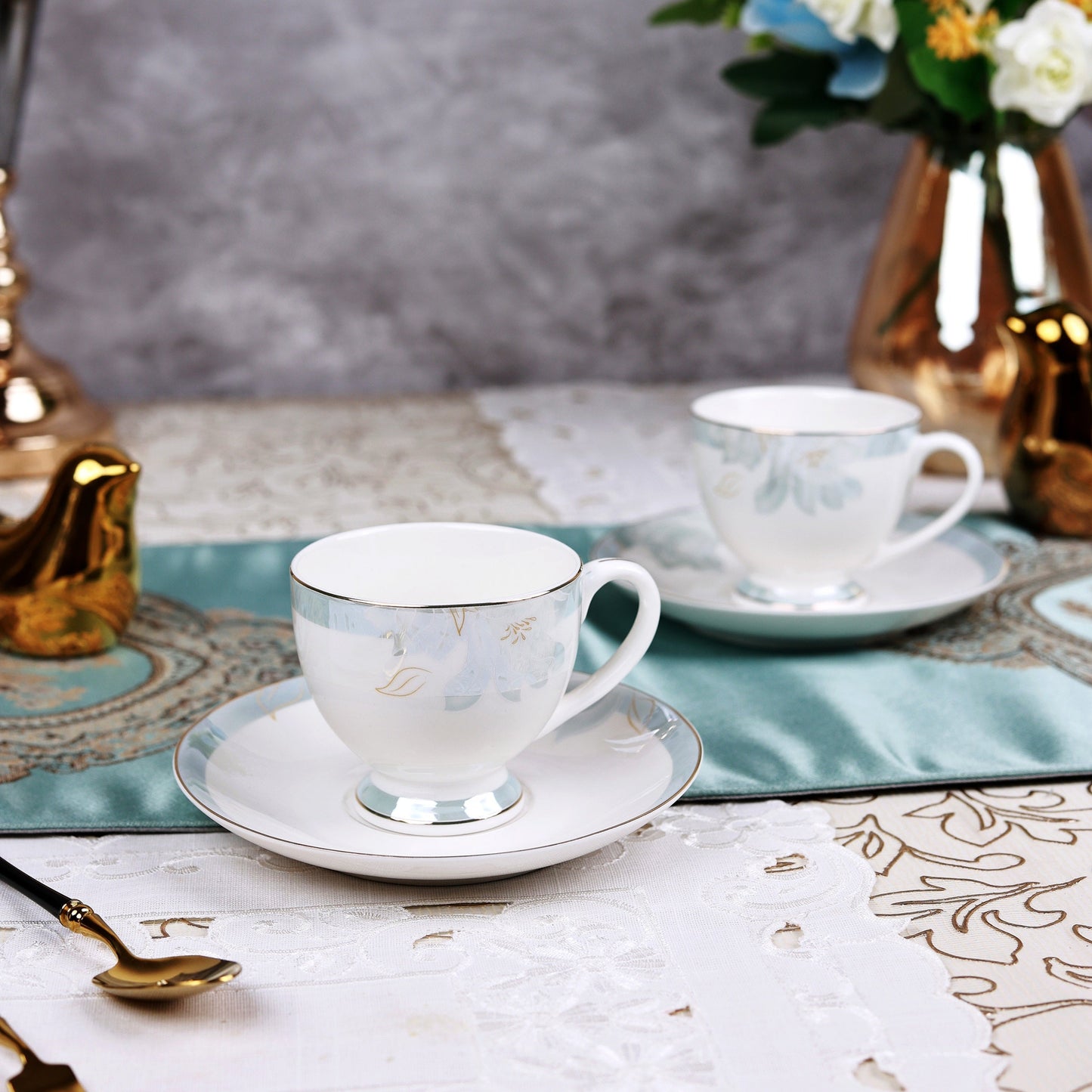 La Pacifique Cup and Saucer Set (6 Cups and 6 Saucers)