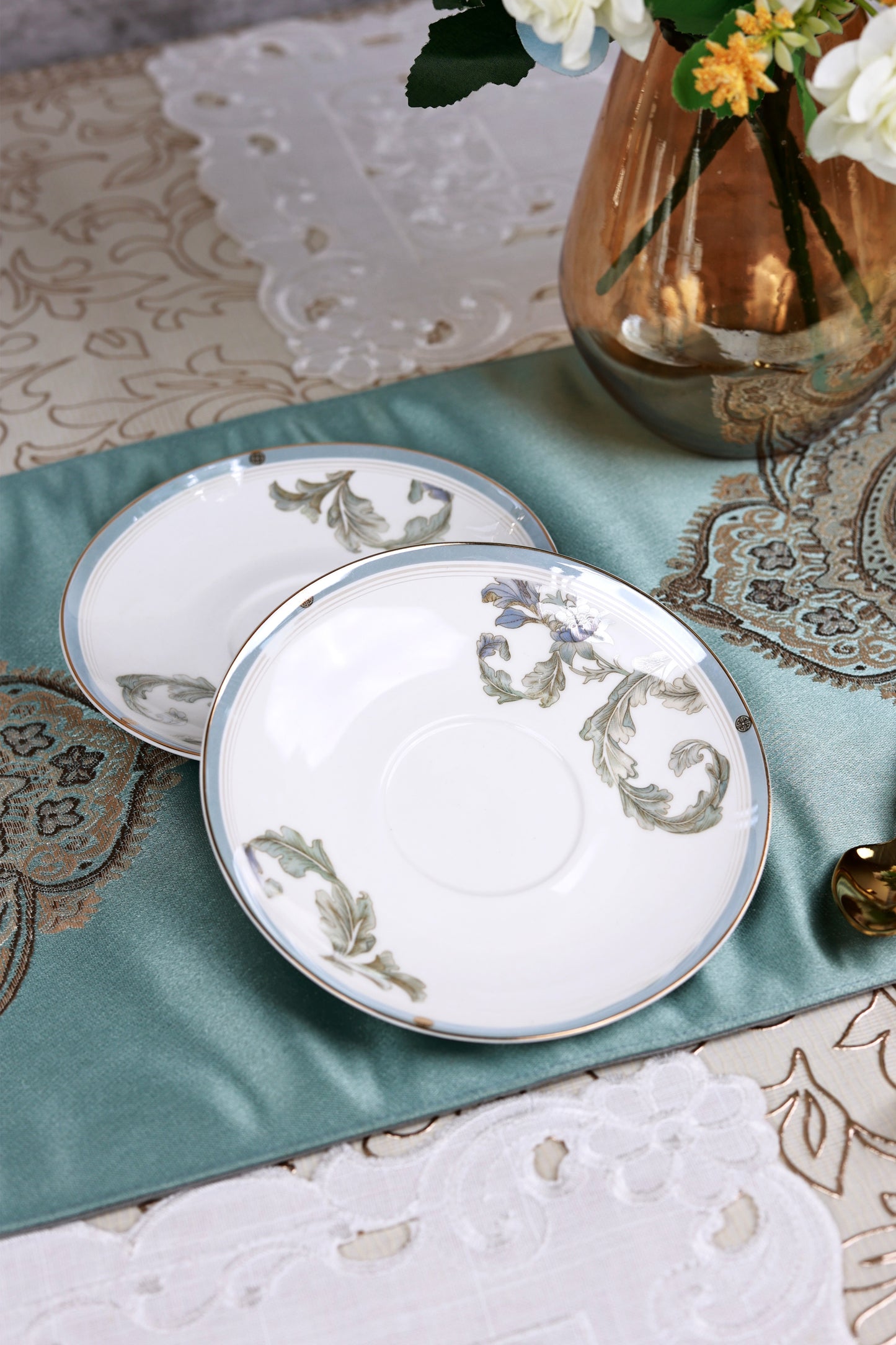Oriental Blume Cup and Saucer Set (6 Cups and 6 Saucers)