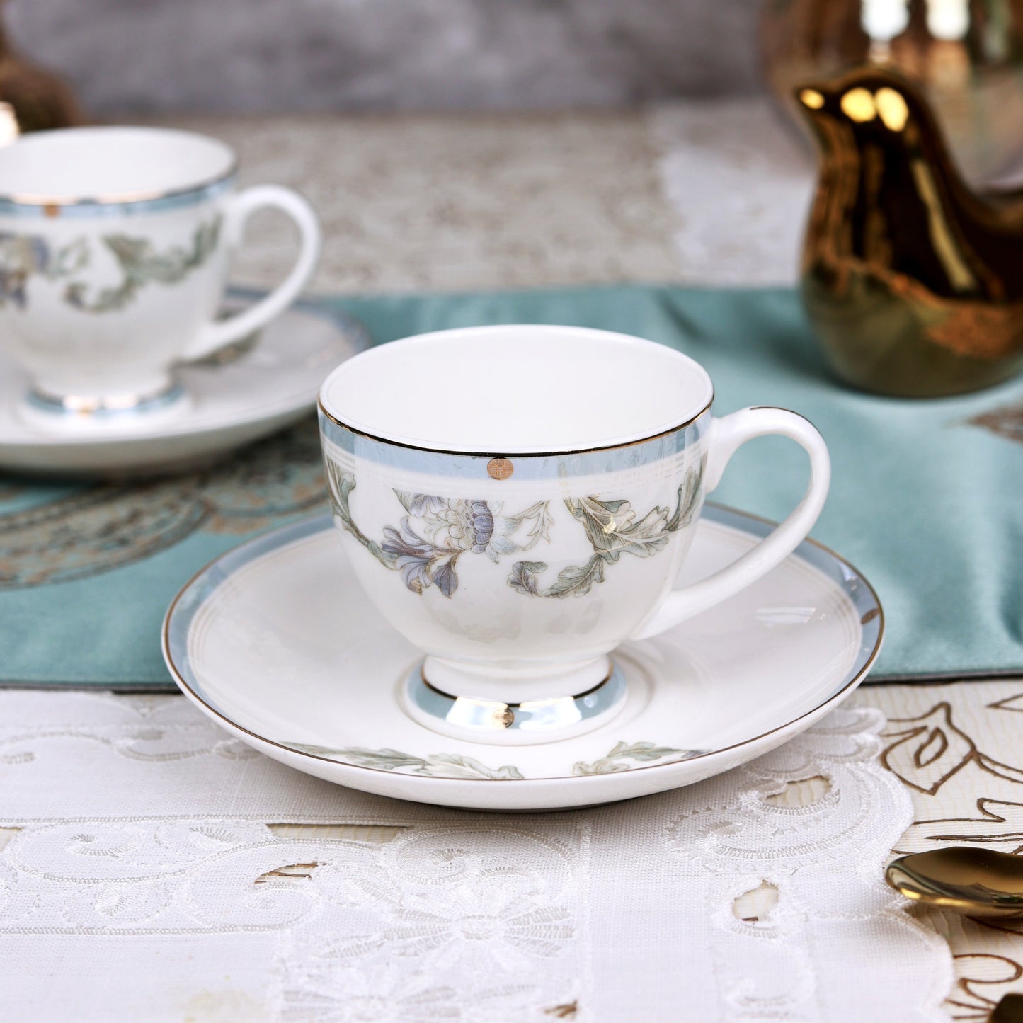 Oriental Blume Cup and Saucer Set (6 Cups and 6 Saucers)