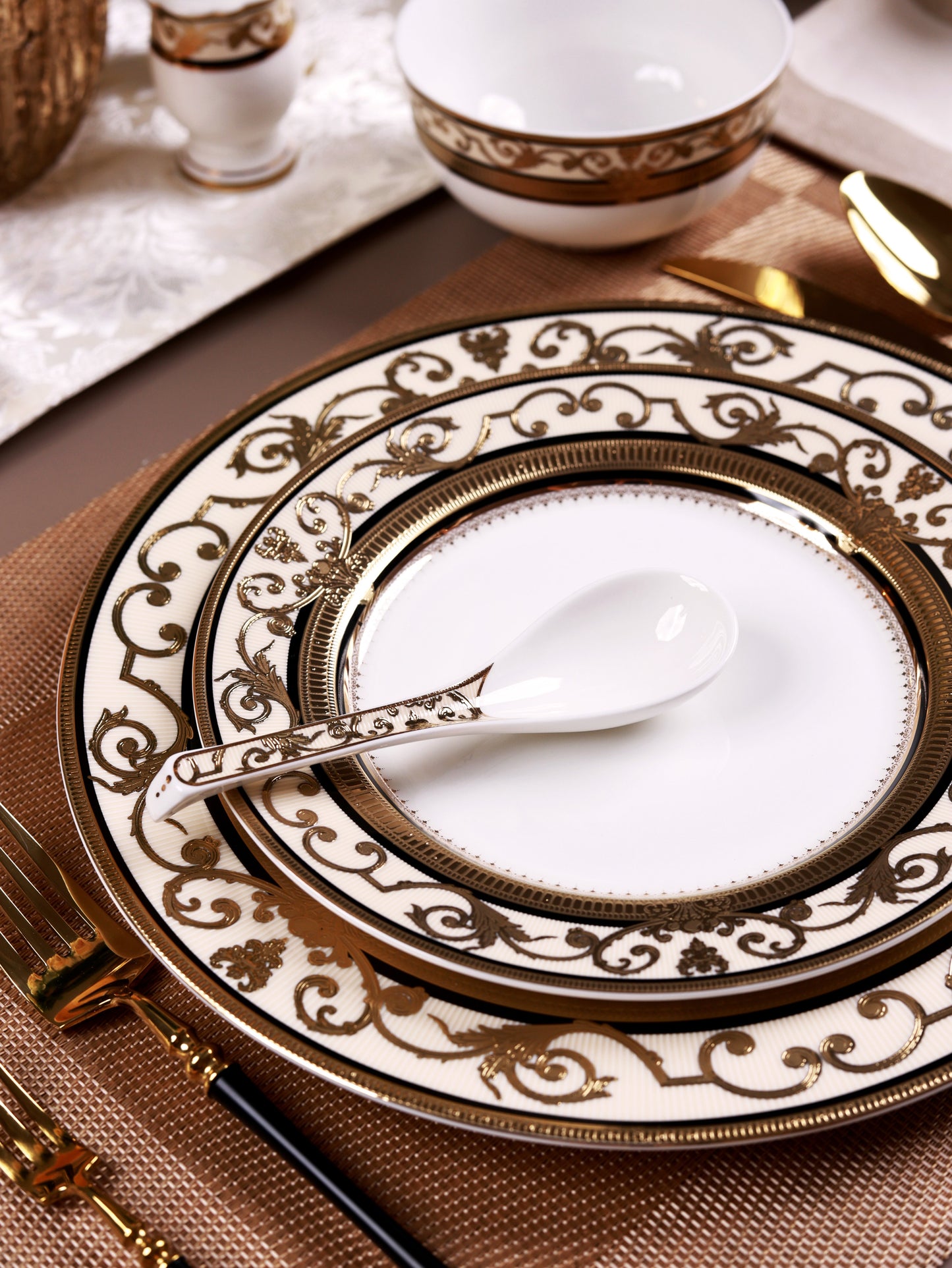 Gilded Realm 36 Pcs Dinner Set (Palace Collection, 24K Embossed Gold)