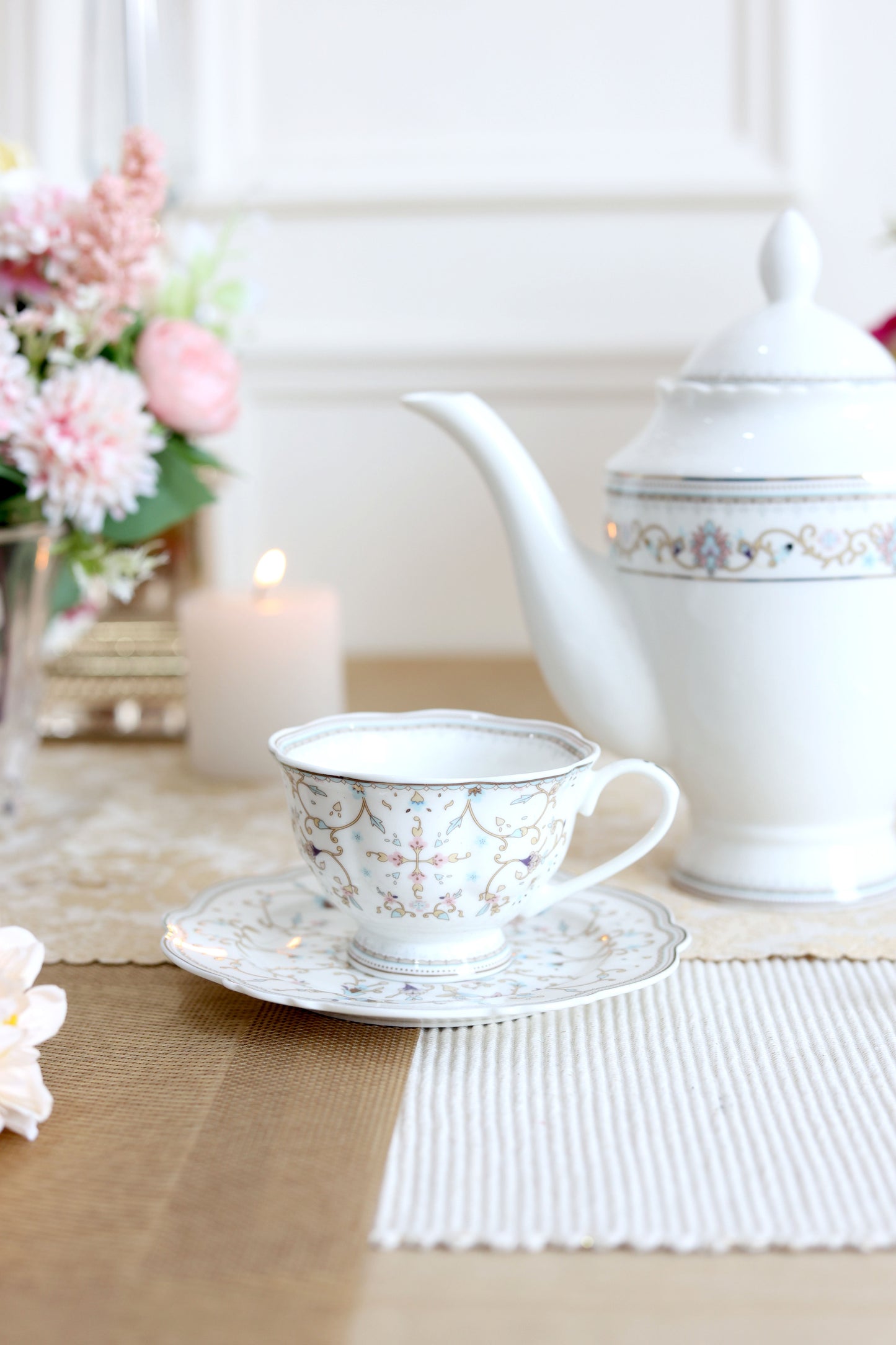 White Pattern 15 Pcs Tea Set (Vintage Collection)
