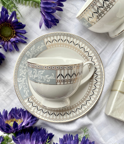 Gold Lines Cup and Saucer Set (6 Cups and 6 Saucers) - Vigneto