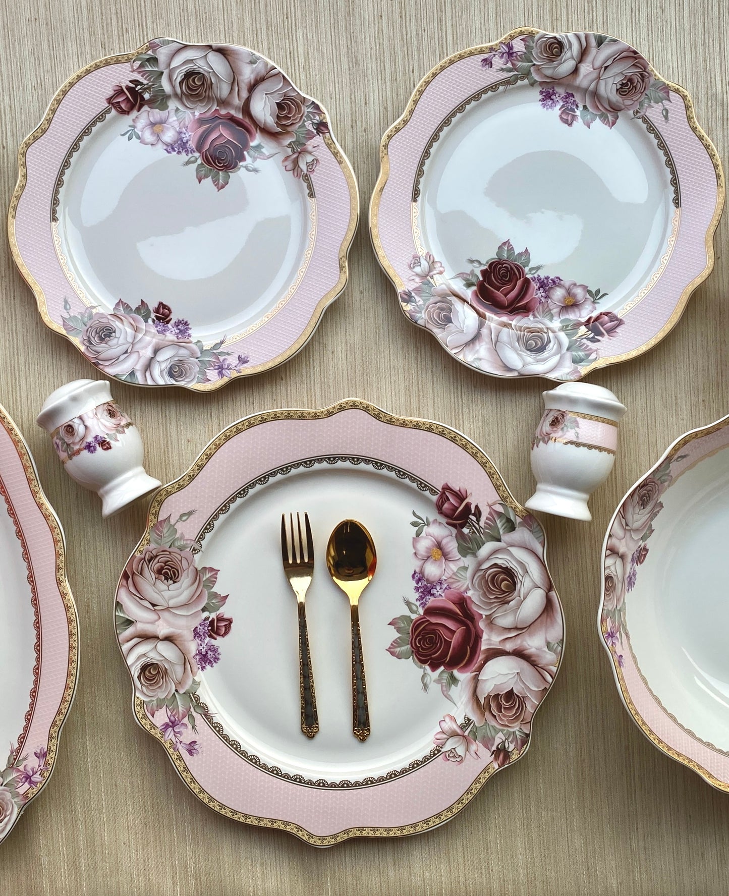 Rose Garden 36 Pcs Dinner Set - Vigneto