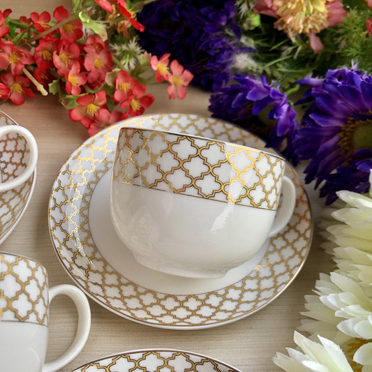 Gold Symmetry Cup and Saucer Set (6 Cups and 6 Saucers) - Vigneto