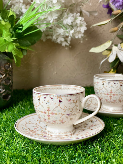 White Pattern Cup and Saucer Set (6 Cups and 6 Saucers) - Vigneto