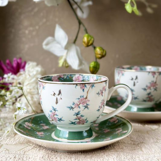 Victorian Green Cup and Saucer Set (6 Cups and 6 Saucers) - Vigneto