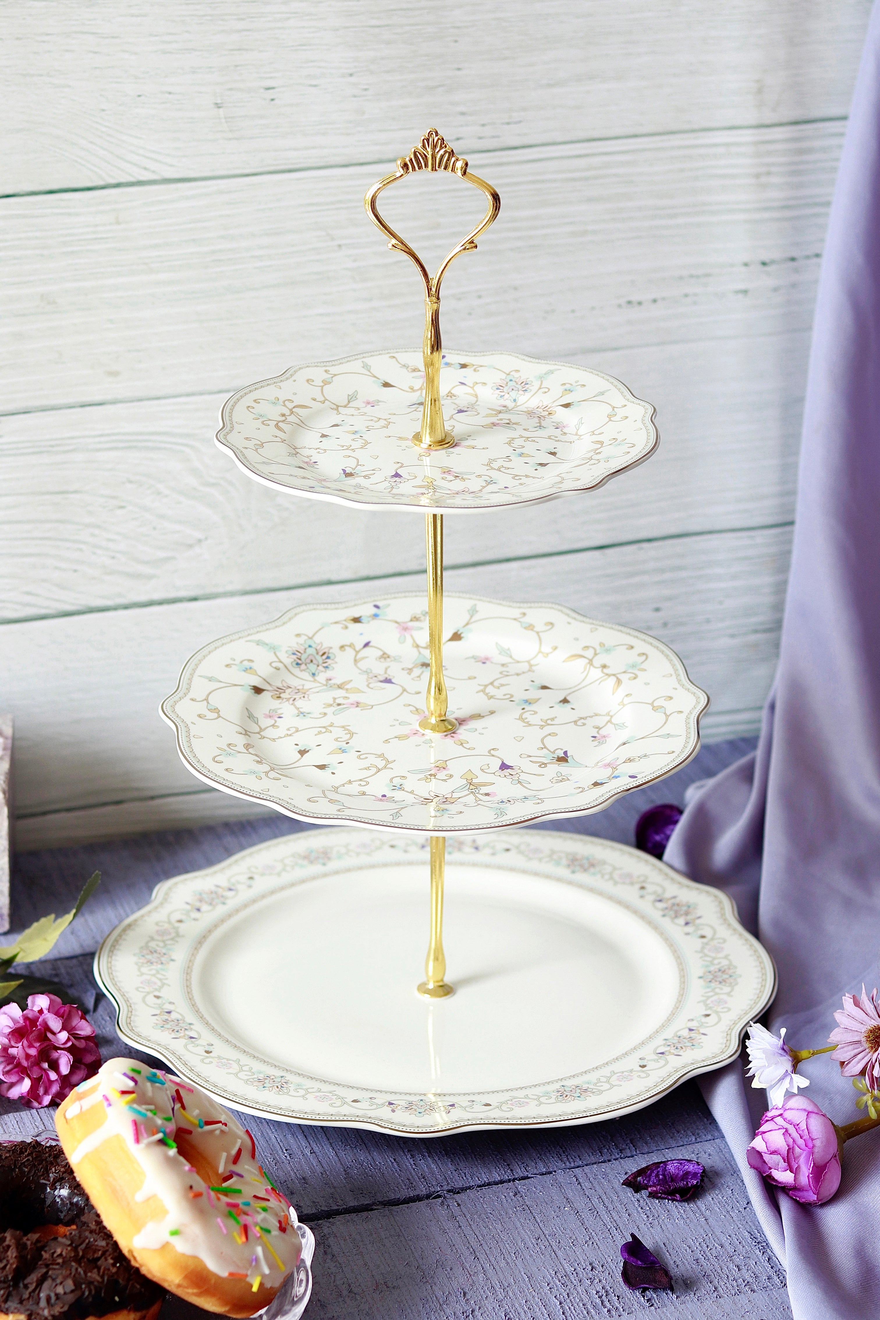 Buy ellementry Silver Metal 2-Tier Cake Stand - Set of 1 at Best Price @  Tata CLiQ