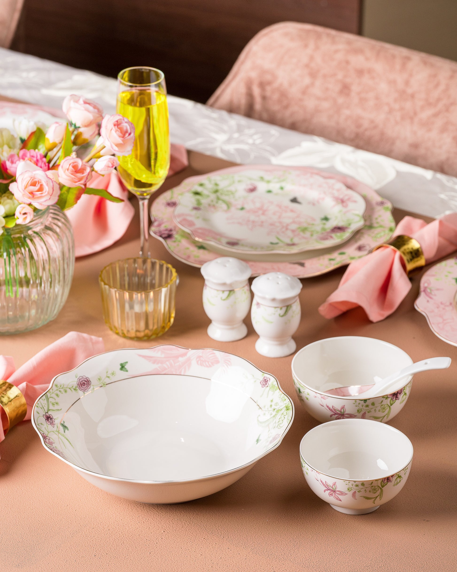 Blush Pink 36 Pcs Dinner Set - Vigneto