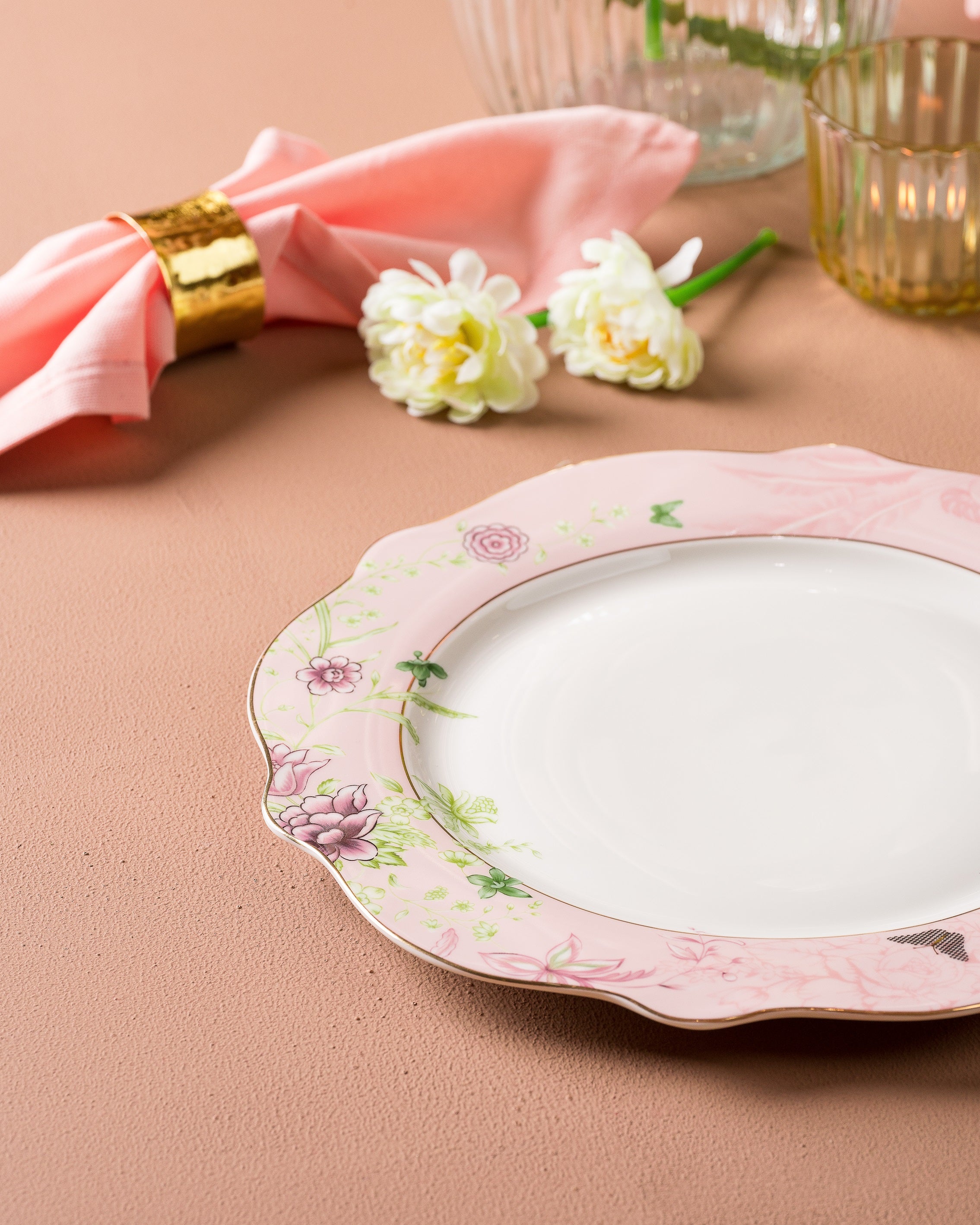 Blush Pink 36 Pcs Dinner Set Vigneto