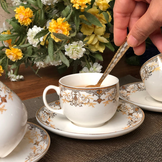 Mughal Pattern Cup and Saucer Set (6 Cups and 6 Saucers) - Vigneto