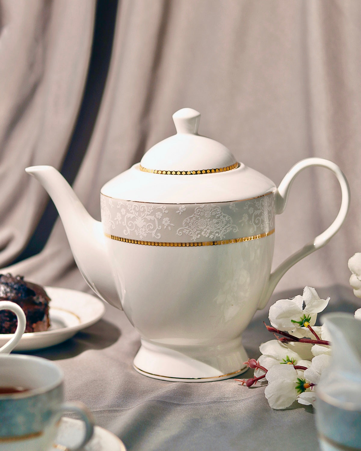 Fleur in Grey Tea Set - Vigneto