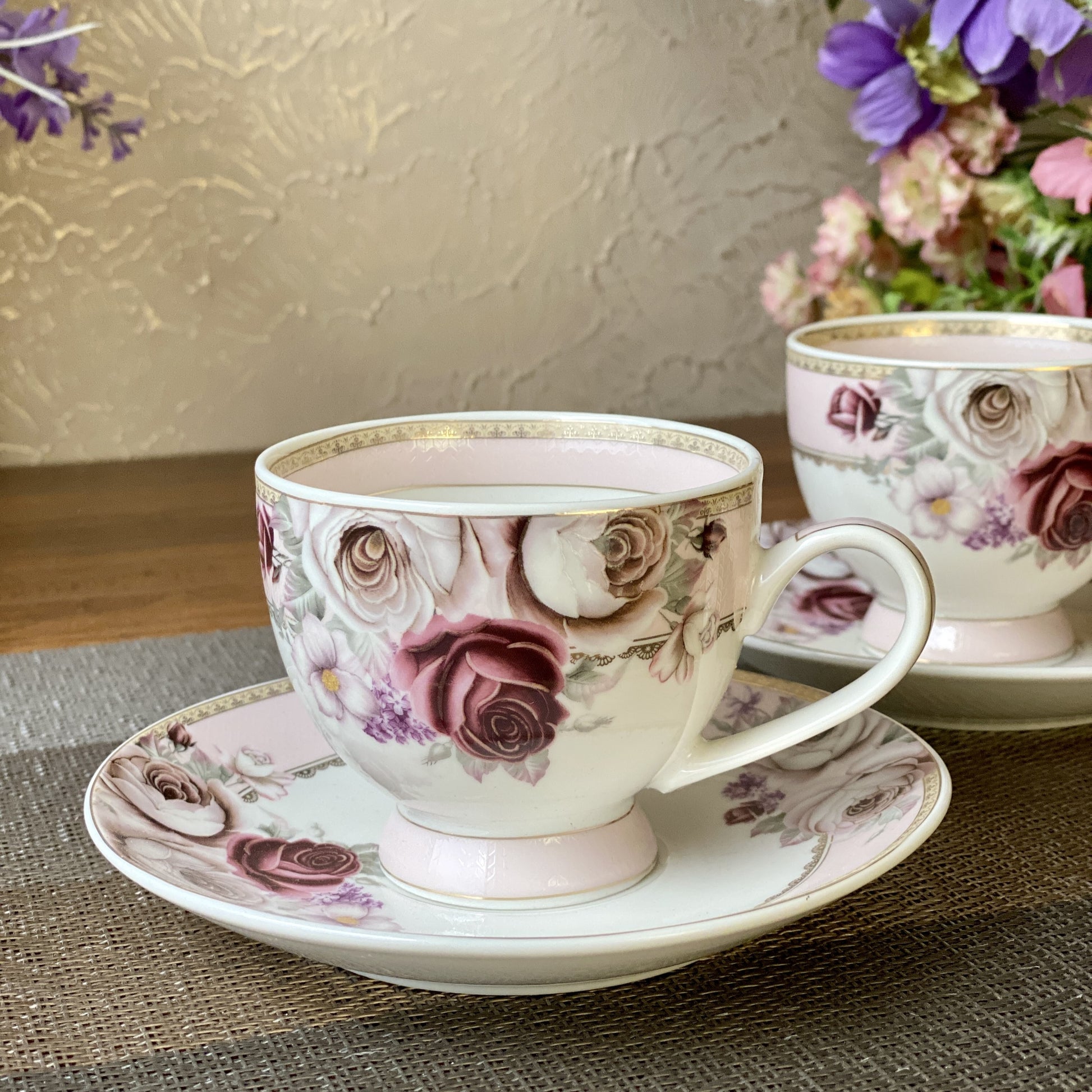Rose Garden Cup and Saucer Set (6 Cups and 6 Saucers) - Vigneto