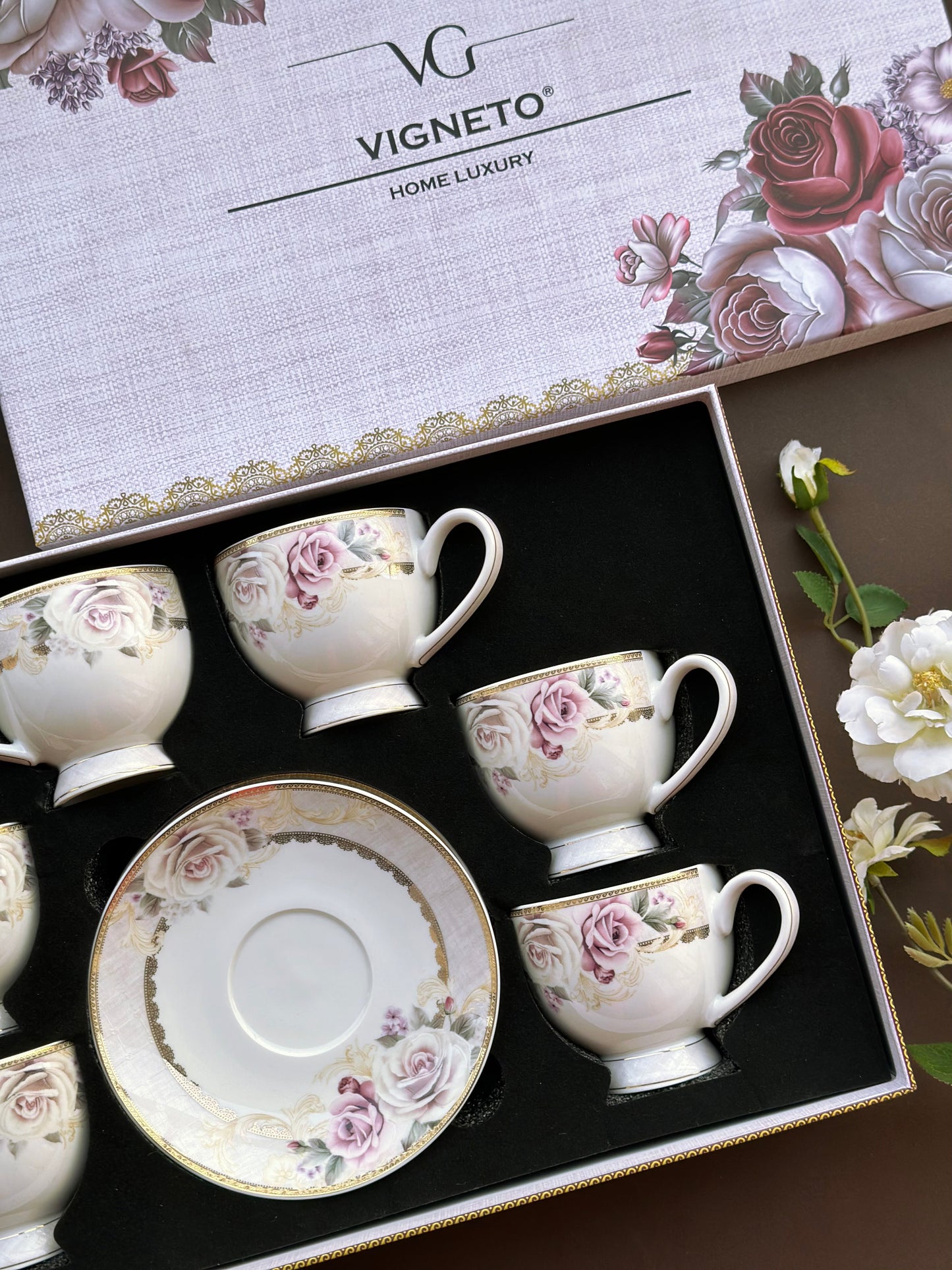 Gold Roses Cup and Saucer Set (6 Cups and 6 Saucers) - Vigneto