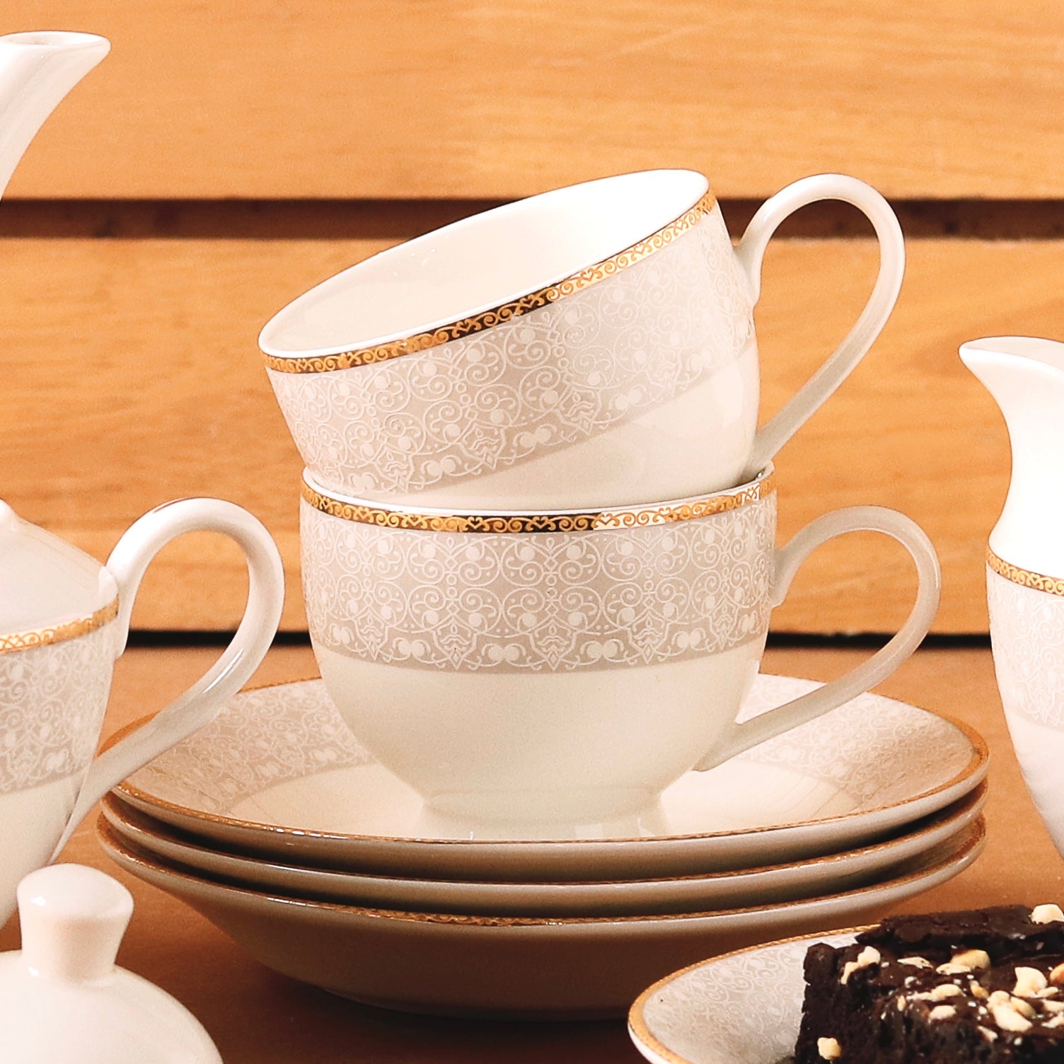 Embossed Vines Cup and Saucer Set (6 Cups and 6 Saucers) - Vigneto